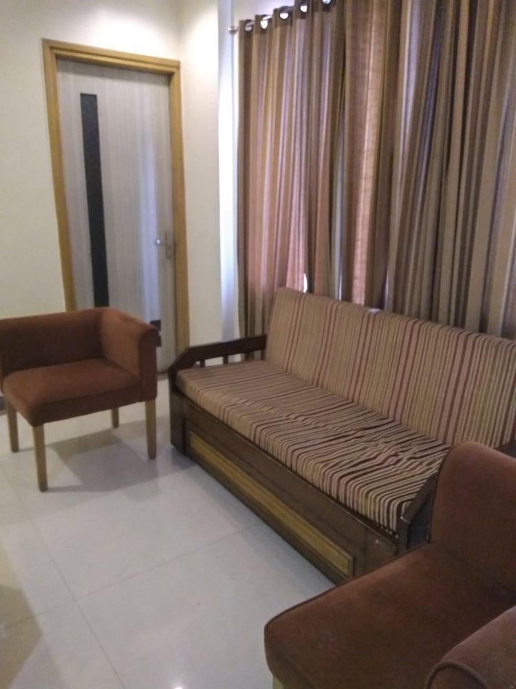 Hotel Rajshree Chandīgarh Exterior foto