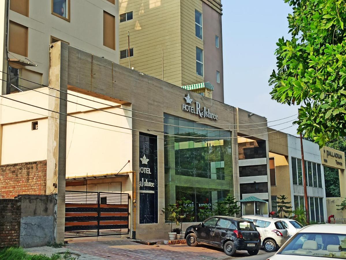 Hotel Rajshree Chandīgarh Exterior foto