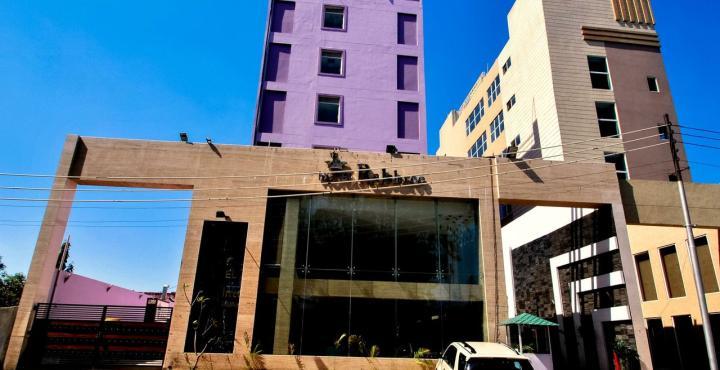 Hotel Rajshree Chandīgarh Exterior foto