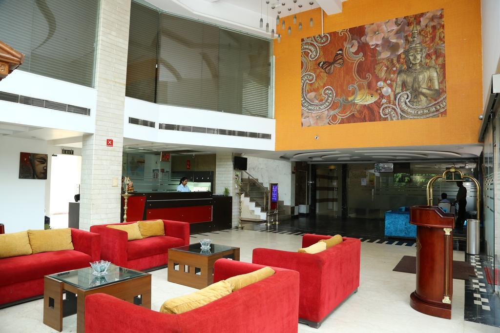 Hotel Rajshree Chandīgarh Exterior foto
