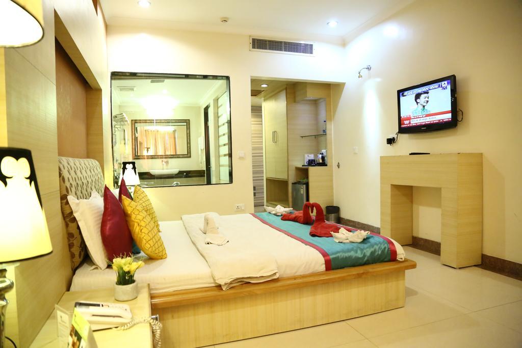 Hotel Rajshree Chandīgarh Exterior foto